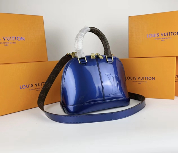 ルイヴィトンバッグ側面デザイン